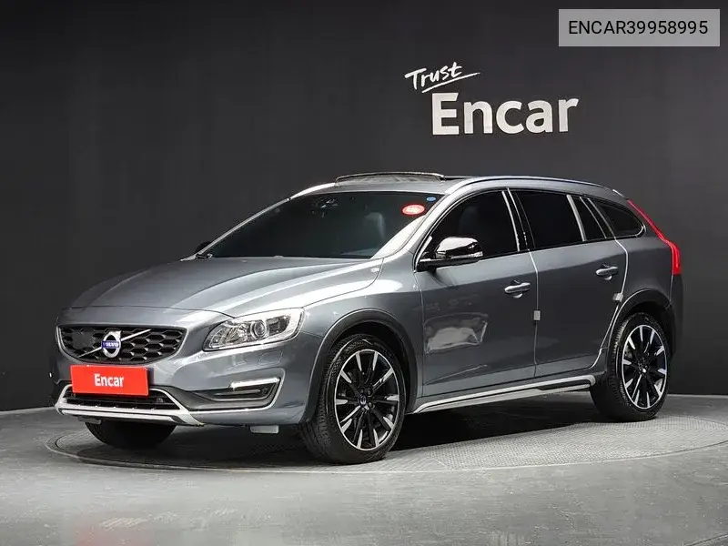 Volvo V60 2017 года выпуска