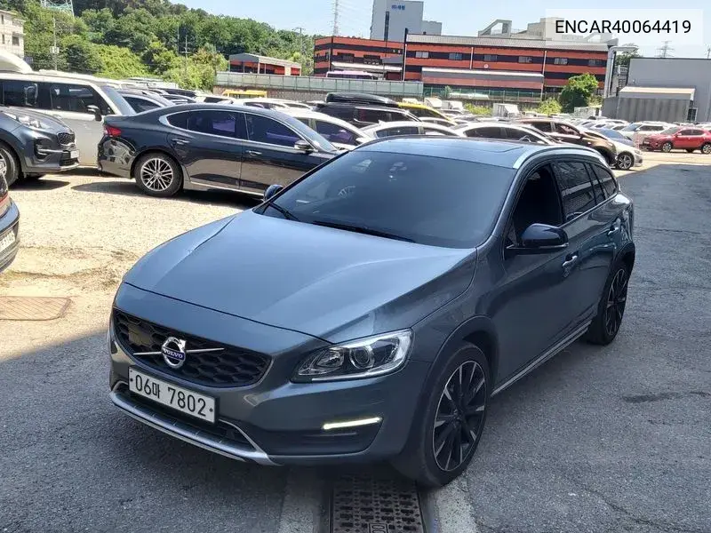 Volvo V60 2017 года выпуска