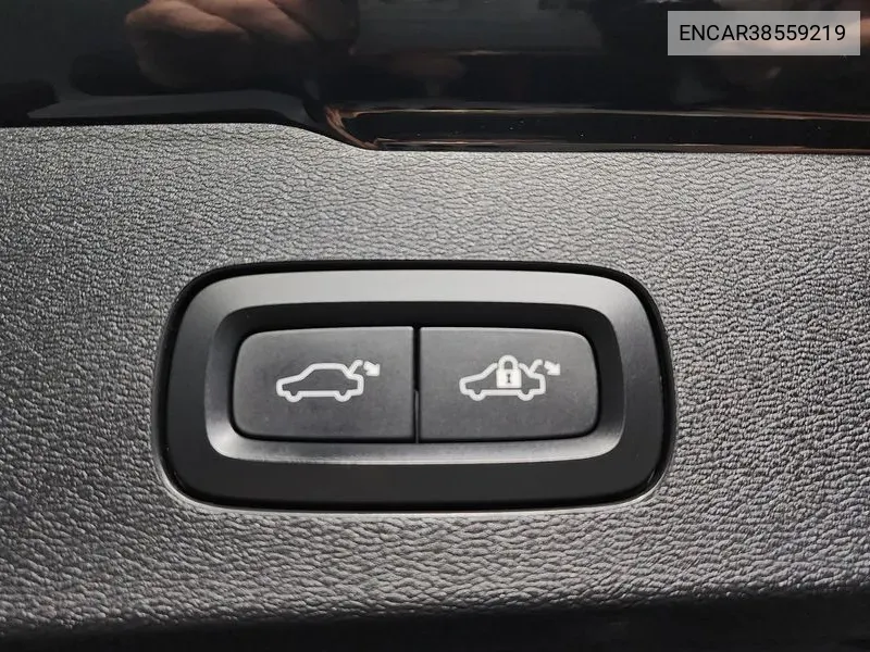 Volvo V60 2019 года выпуска