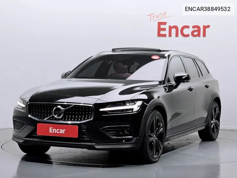 Volvo V60 2019 года выпуска