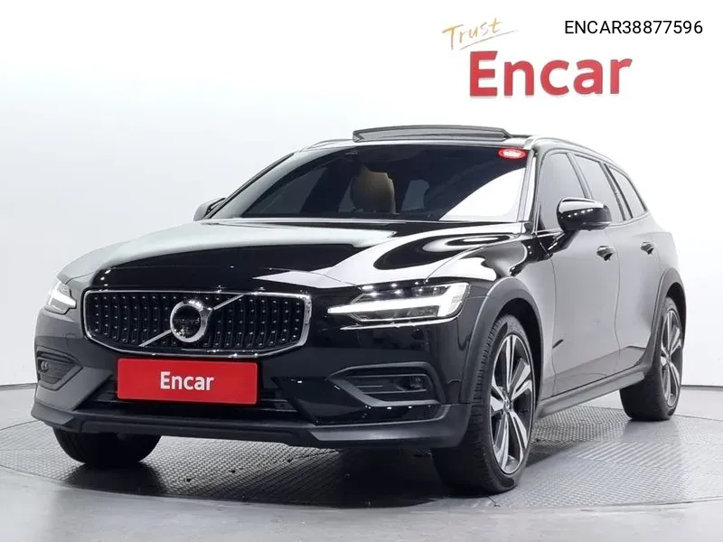 Volvo V60 2020 года выпуска