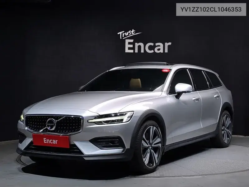 Volvo V60 2020 года выпуска