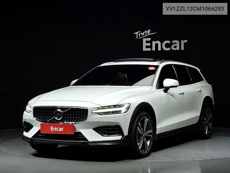 Volvo V60 2020 года выпуска