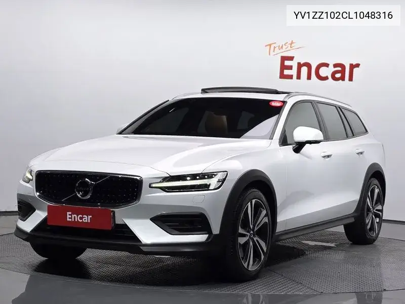 Volvo V60 2020 года выпуска