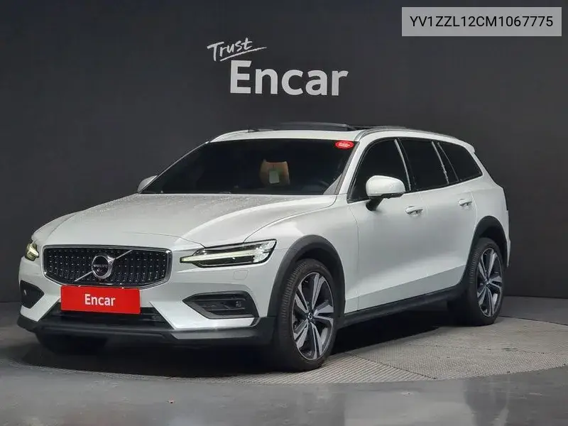 Volvo V60 2020 года выпуска