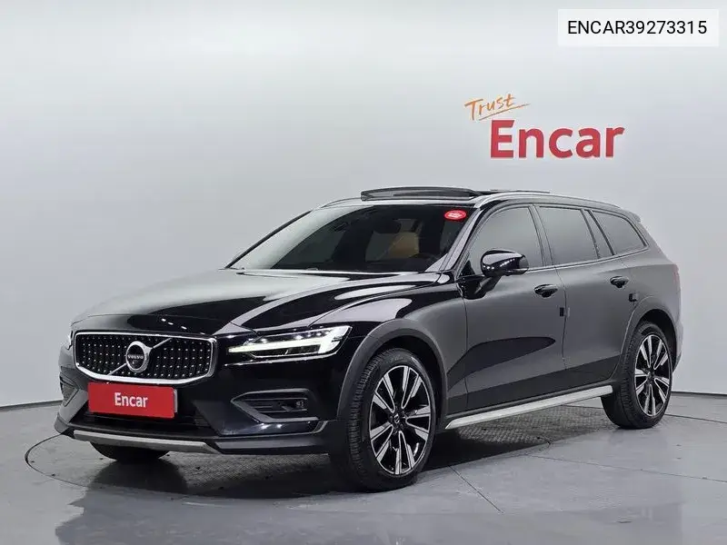 Volvo V60 2021 года выпуска