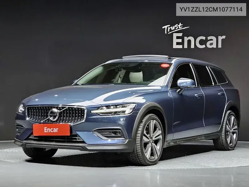 Volvo V60 2021 года выпуска