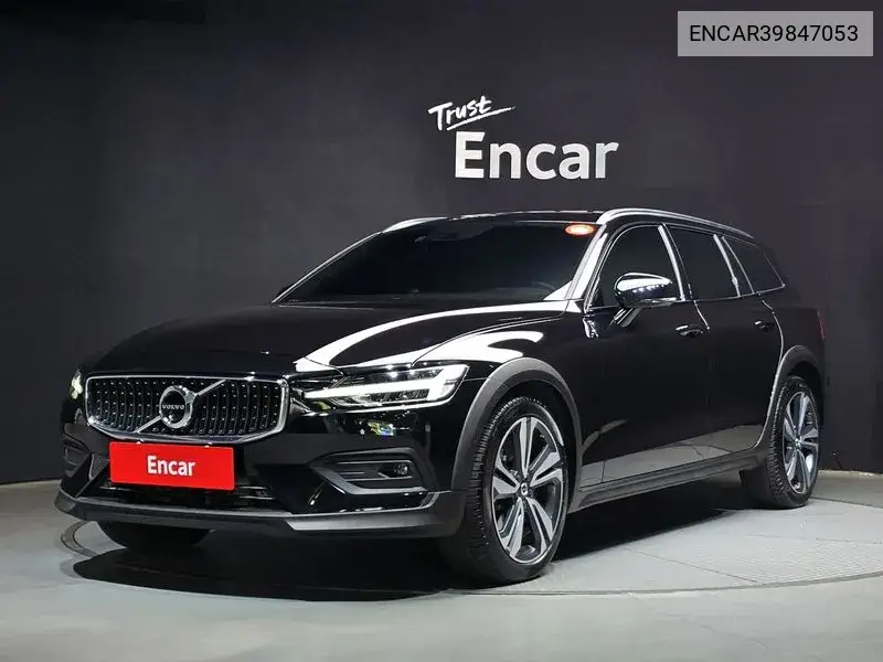 Volvo V60 2021 года выпуска