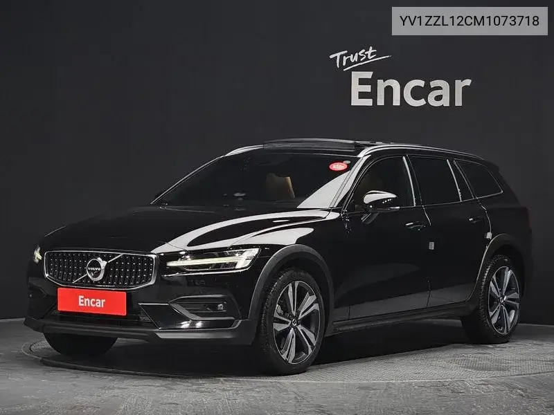 Volvo V60 2021 года выпуска