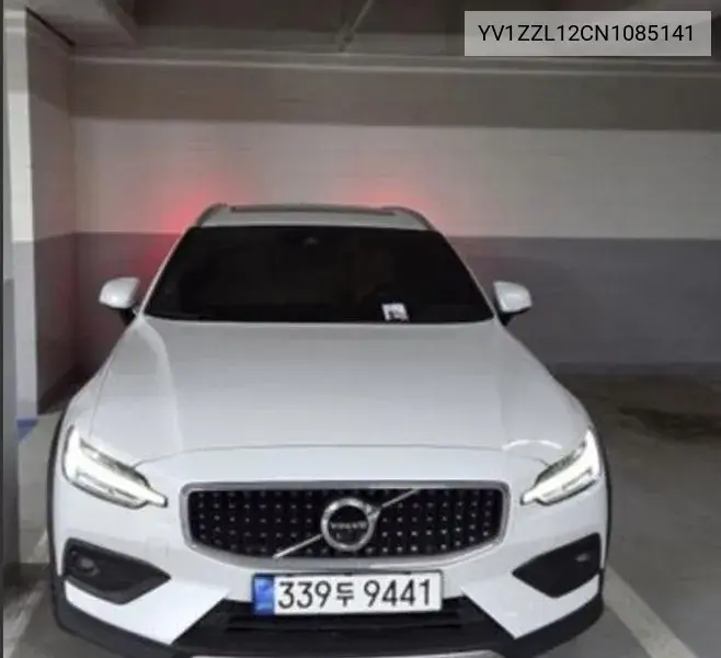 Volvo V60 2021 года выпуска