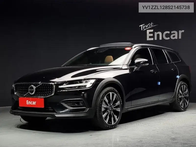 Volvo V60 2024 года выпуска