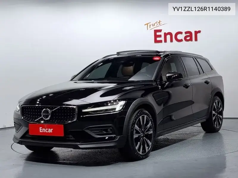 Volvo V60 2024 года выпуска