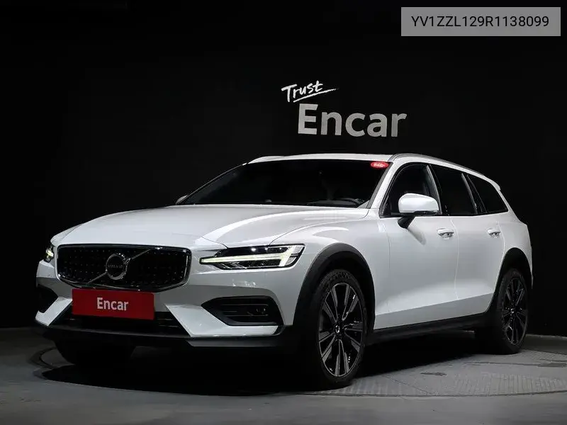 Volvo V60 2024 года выпуска