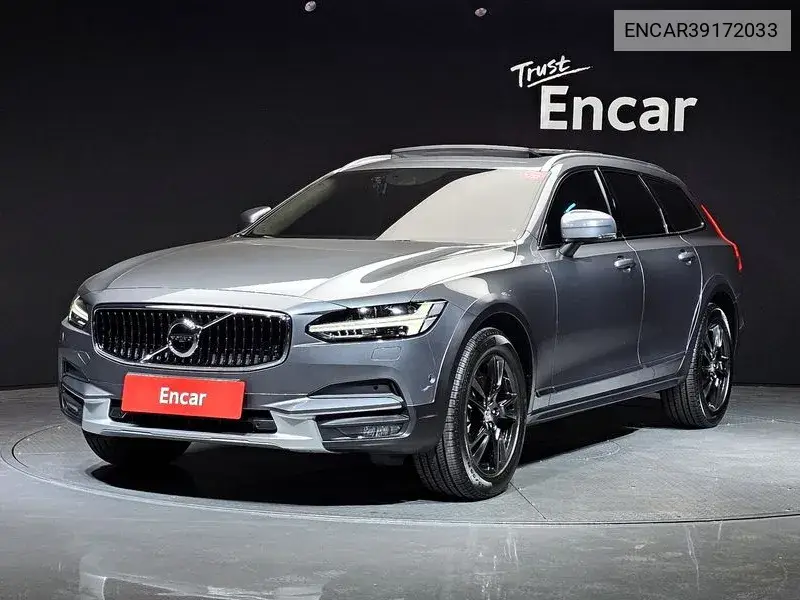 Volvo V90 2017 года выпуска