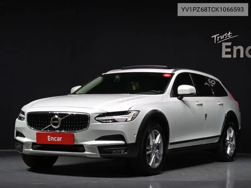 Volvo V90 2018 года выпуска