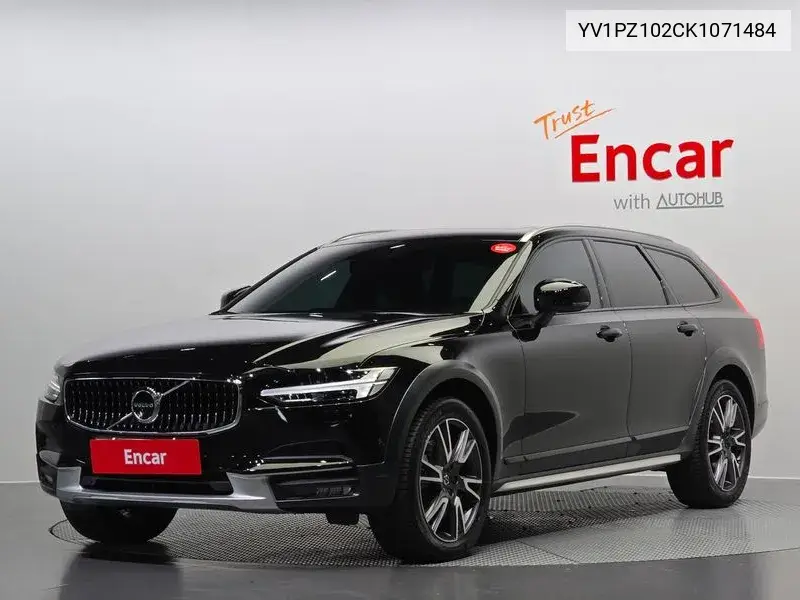 Volvo V90 2018 года выпуска