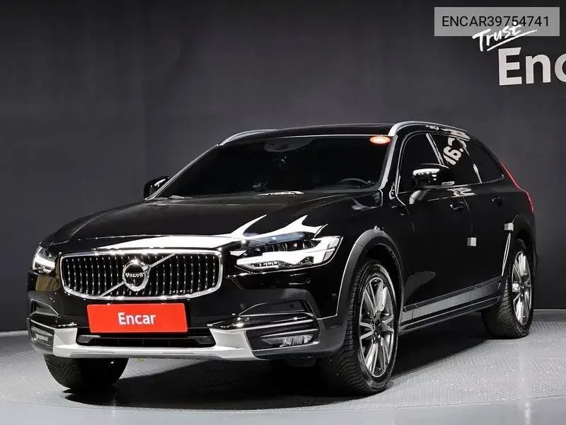 Volvo V90 2019 года выпуска