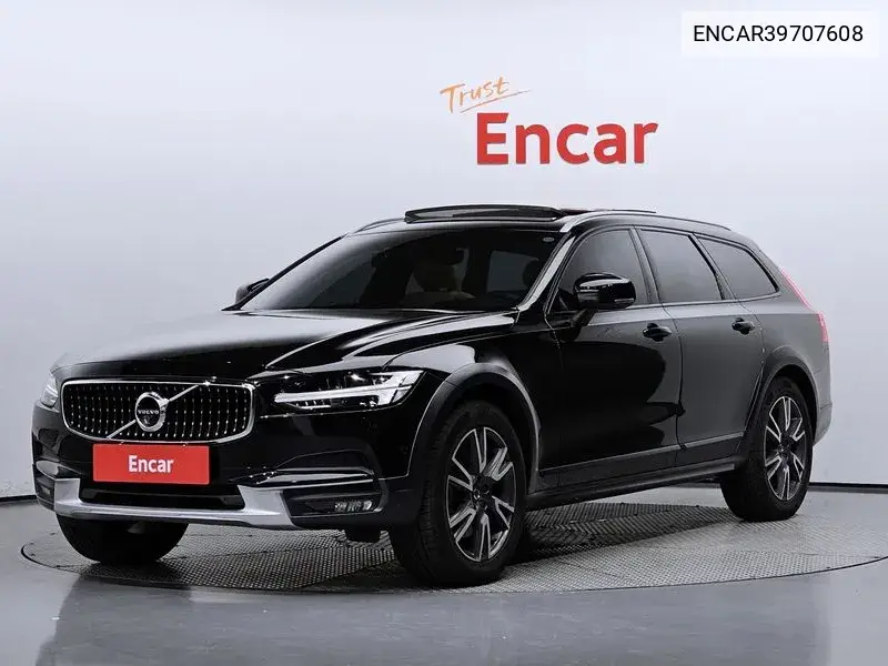 Volvo V90 2020 года выпуска