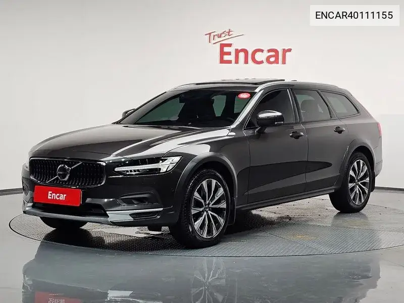 Volvo V90 2020 года выпуска