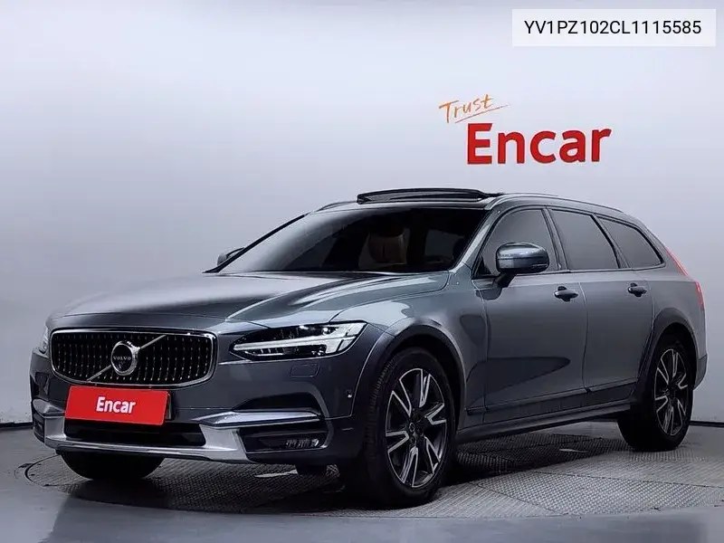 Volvo V90 2020 года выпуска