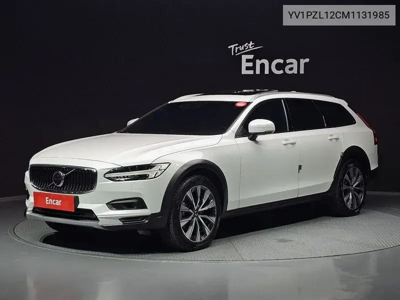 Volvo V90 2021 года выпуска