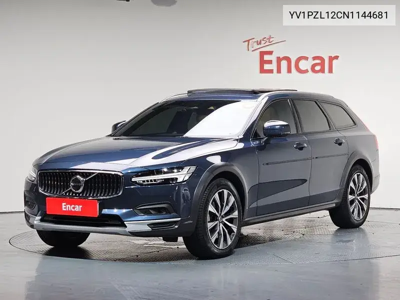 Volvo V90 2021 года выпуска