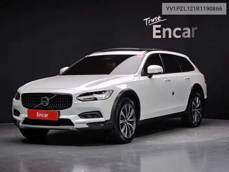 Volvo V90 2023 года выпуска