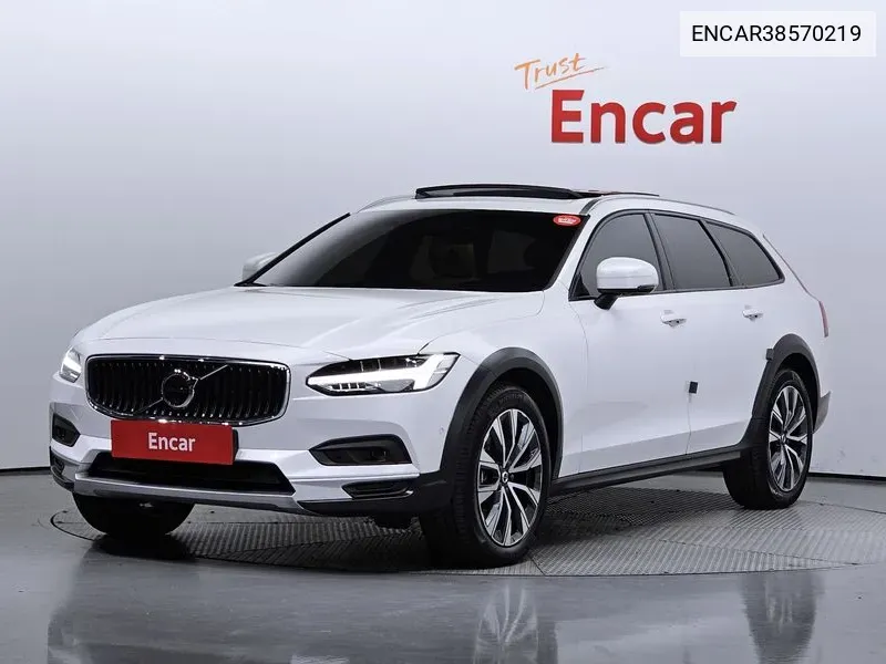Volvo V90 2024 года выпуска