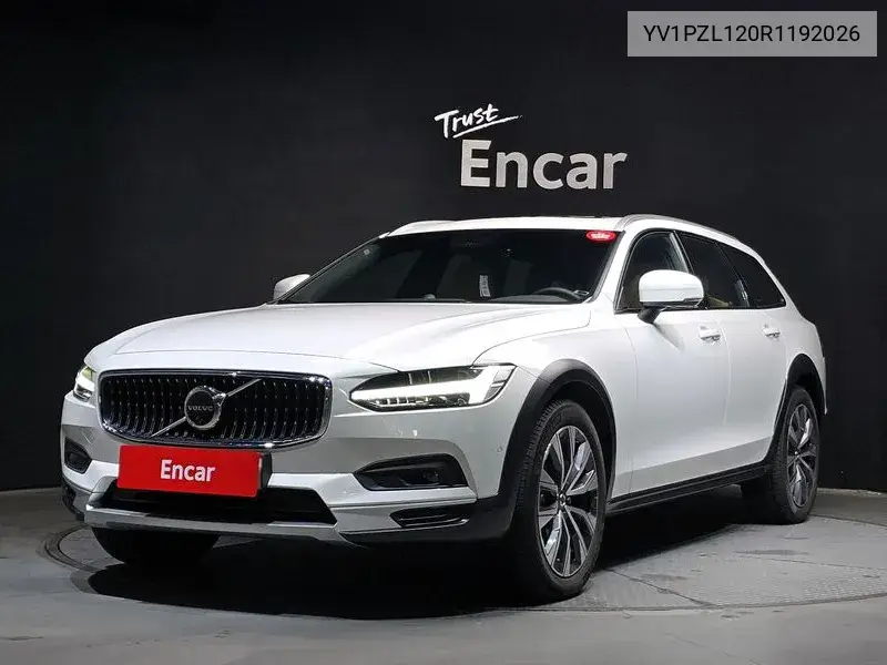 Volvo V90 2024 года выпуска