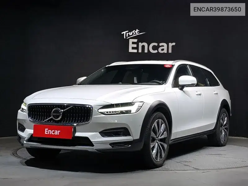 Volvo V90 2024 года выпуска