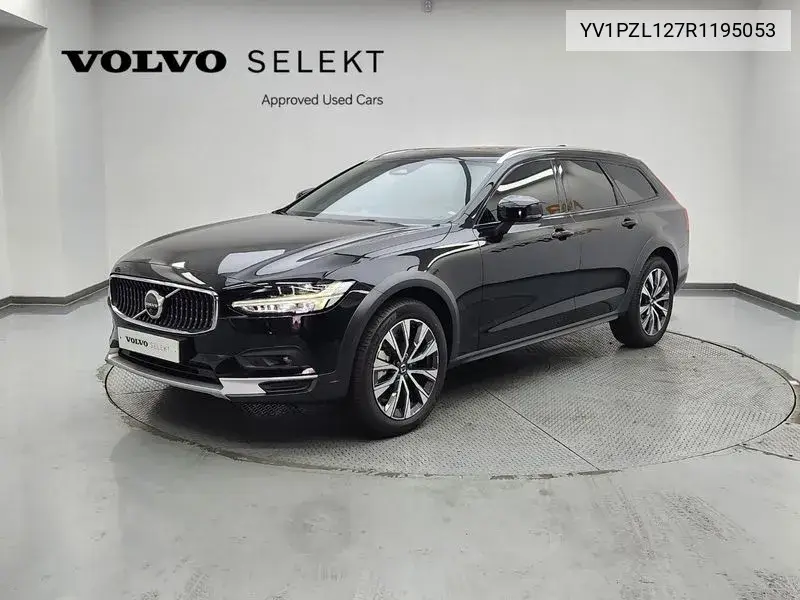 Volvo V90 2024 года выпуска