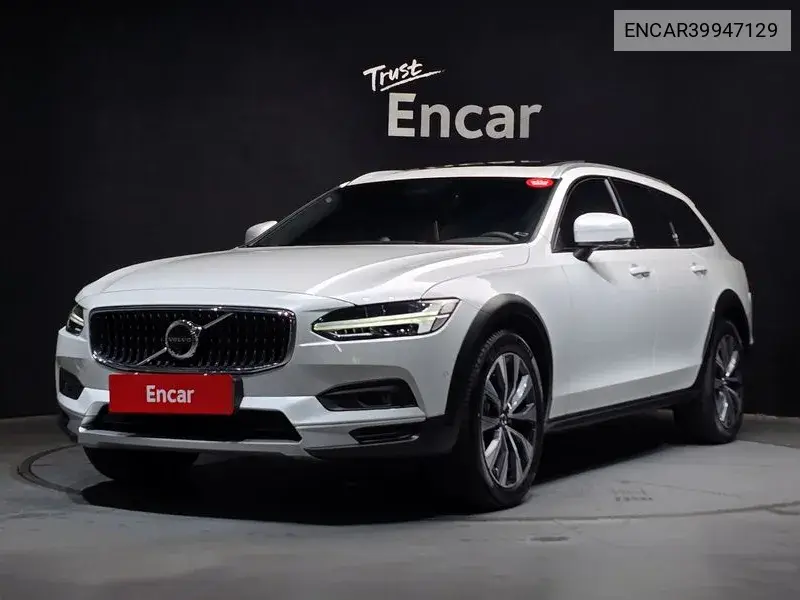 Volvo V90 2024 года выпуска