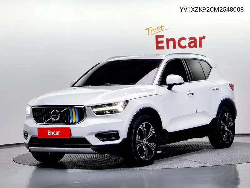 Volvo XC40 2021 года выпуска