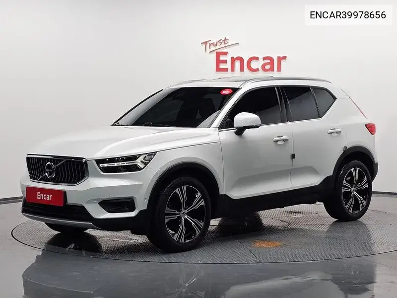 Volvo XC40 2021 года выпуска