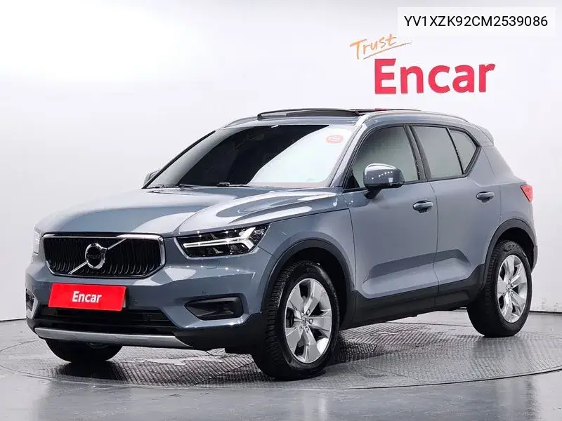 Volvo XC40 2021 года выпуска