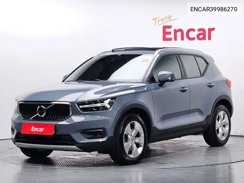 Volvo XC40 2021 года выпуска