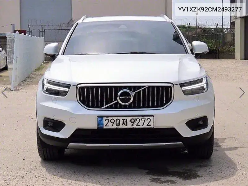 Volvo XC40 2021 года выпуска