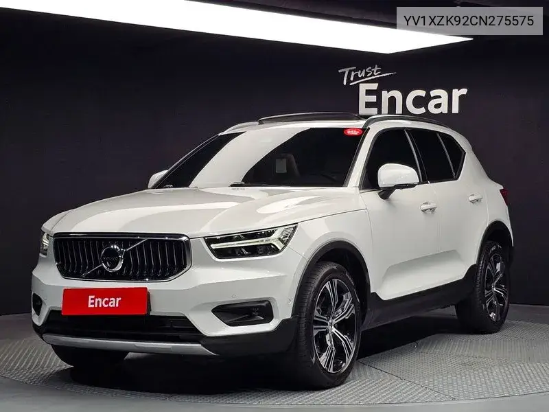 Volvo XC40 2022 года выпуска