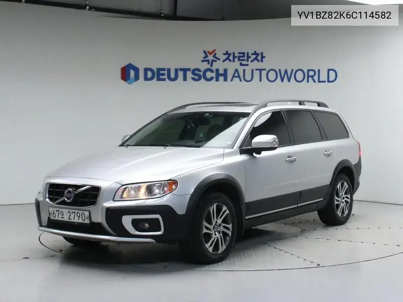 Volvo XC70 2012 года выпуска