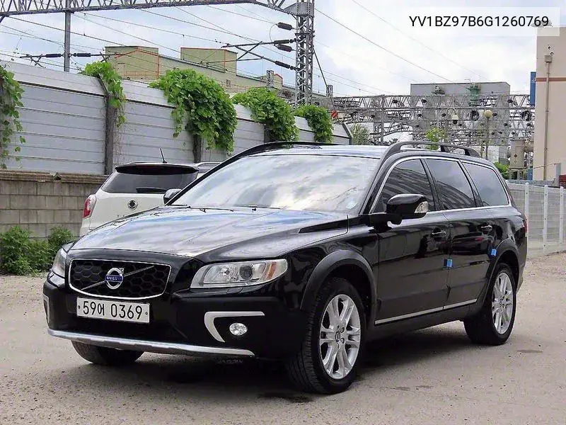 Volvo XC70 2016 года выпуска