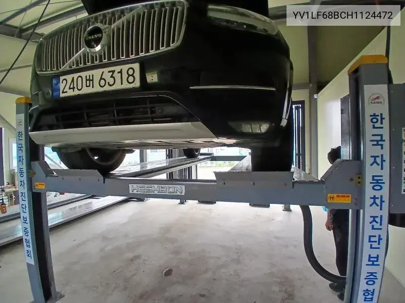 Volvo XC90 2016 года выпуска