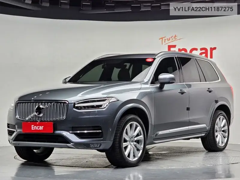 Volvo XC90 2017 года выпуска