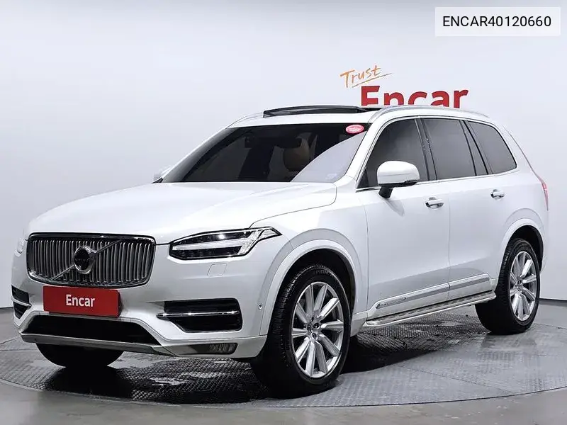Volvo XC90 2018 года выпуска