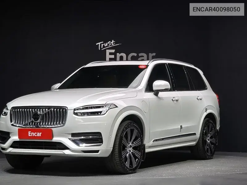 Volvo XC90 2023 года выпуска