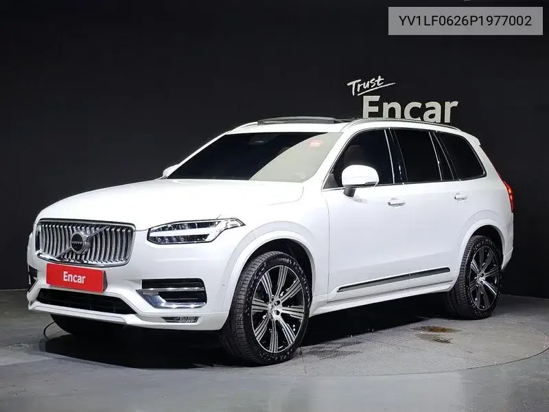 Volvo XC90 2023 года выпуска