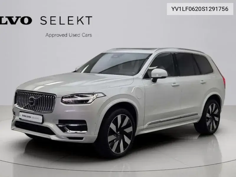 Volvo XC90 2024 года выпуска